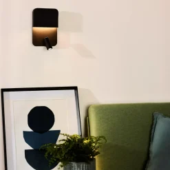 Boxer vegglampe 10W 3000 Kelvin m/USB - Svart