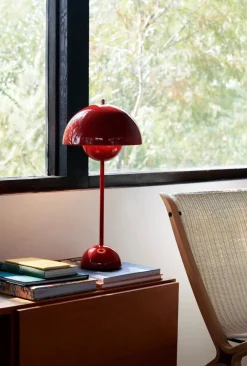 Flowerpot VP3 bordlampe