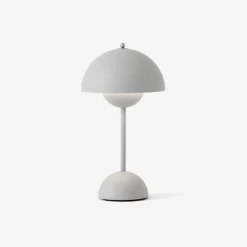 Flowerpot VP9 bærbar bordlampe