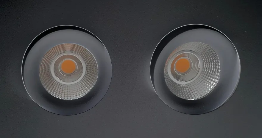 Georgia 360 lavtbyggende downlight dobbel 2x7W 2700K RA97 Dimbar IP44 - Svart