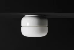 Ifø Ohm 140/115 tak/vegg 10W led dimbar IP44 - 2700K - Hvit/Opal glass