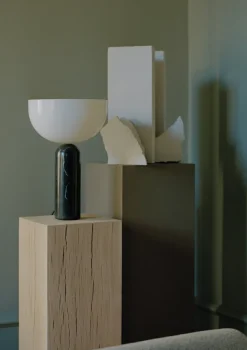 Kizu bordlampe - svart marmor - L