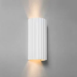 Kymi 300 vegglampe