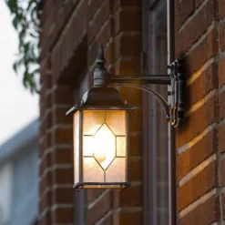 Milano vegglampe, ned - Svart