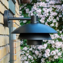 Morph D30 utendørs vegglampe IP44 - Svart