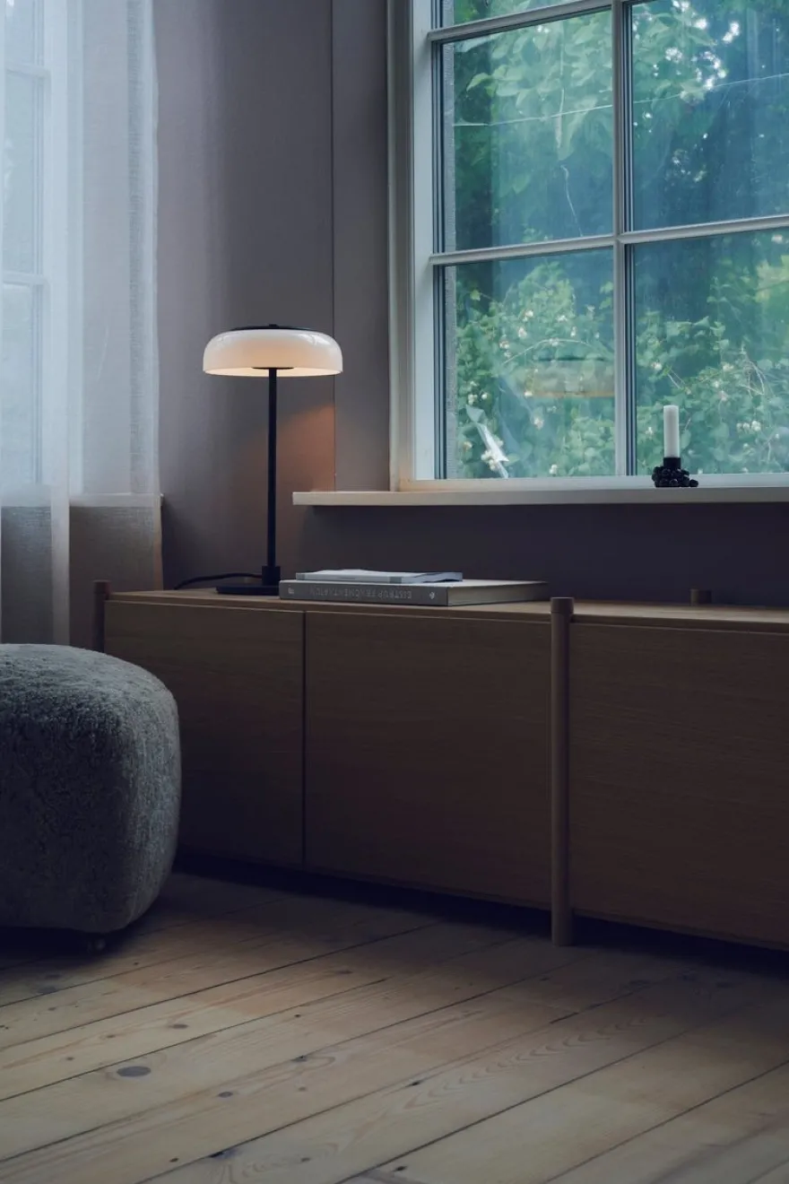 Nuura Blossi bordlampe - svart