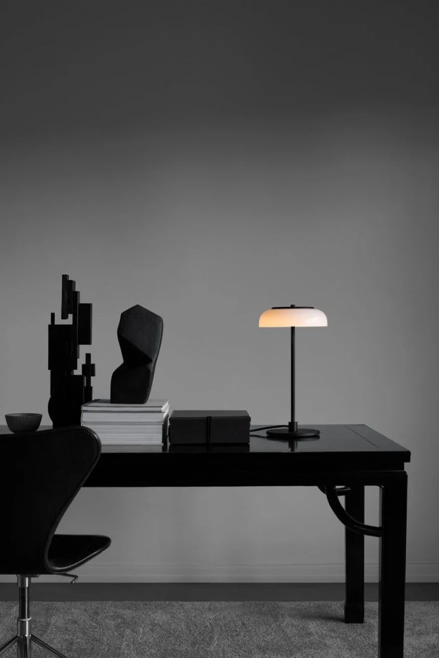 Nuura Blossi bordlampe - svart