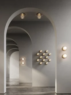Nuura Liila 1 vegglampe/taklampe - large - nordic gold / optikk