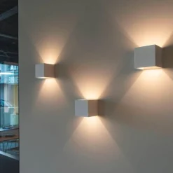 Plastra vegglampe opp/ned lys