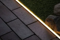 Plug & Shine LED Strips 10 meter 46W 3000 Kelvin IP68