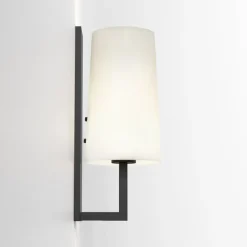 Riva 350 vegglampe baderom IP44 med glass skjerm