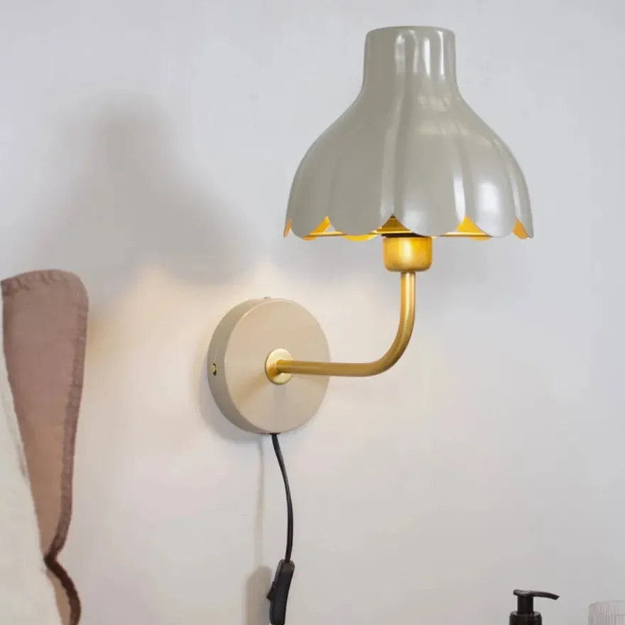 Wells vegglampe